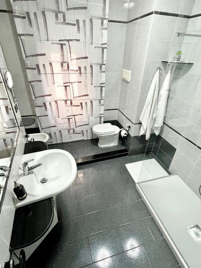 Madras Apartment San Giorgio a Cremano Bagian luar foto