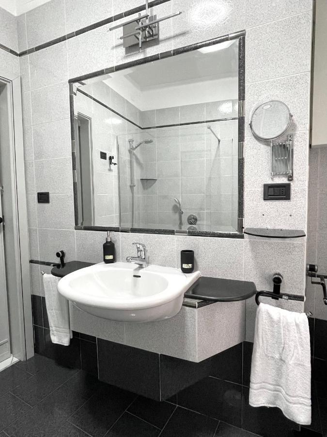 Madras Apartment San Giorgio a Cremano Bagian luar foto